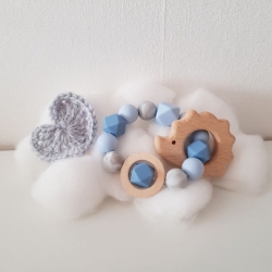 Greifling / Beißring aus Silikonperlen mit Holzelement