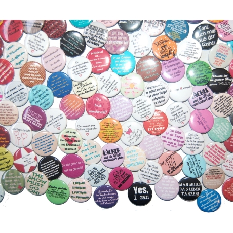Weisheiten u. Zitate -Bunt gemischte Tüte -10 x Buttons 25mm
