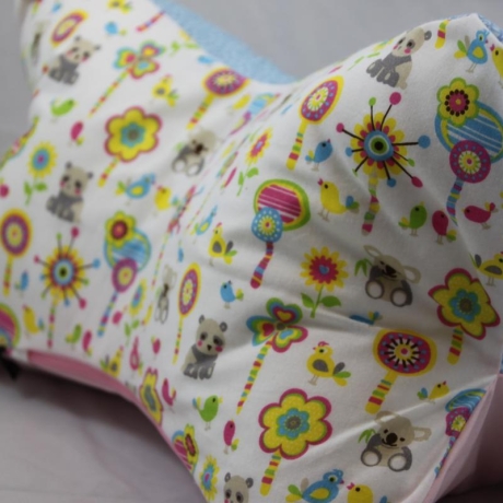 Knochenkissen mit Bezug