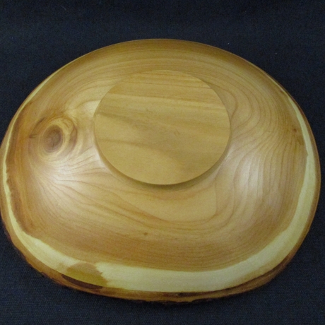 Handgedrechselte Schale / Holzschale aus Kirschholz mit Naturrand