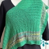 Grünes Dreiecktuch in flachen Rippen handgestrickt ca 45 x 170 cm