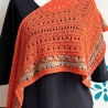Dreiecktuch Orange in Lochmuster handgestrickt ca 45 x 200 cm
