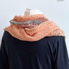 Asymmetrisches Dreiecktuch Apricot handgestrickt ca 85 x 200 cm