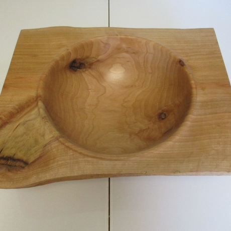 Handgedrechselte Schale / Holzschale aus Walnussholz