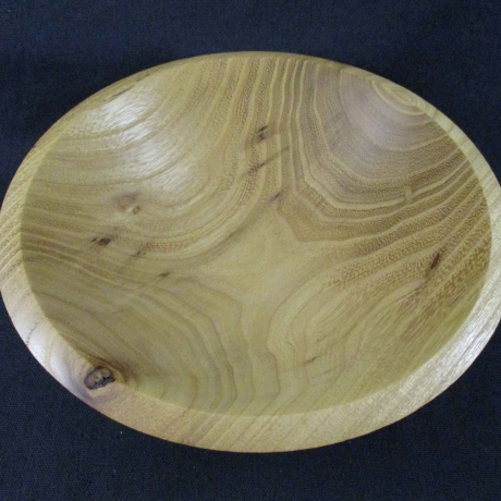 Handgedrechselte Schale / Holzschale aus Robinie