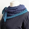 Dreiecktuch Nachtblau mit Seide handgestrickt ca 35 x 180 cm