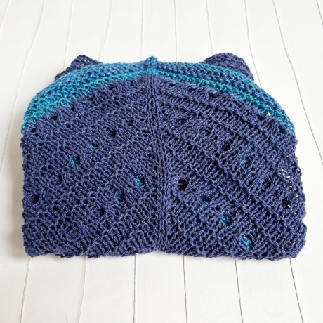 Dreiecktuch Nachtblau mit Seide handgestrickt ca 35 x 180 cm