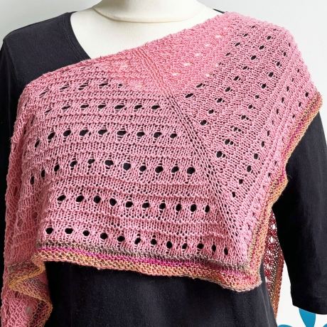 Dreieckstuch Flamingo Rosa mit Seide handgestrickt ca 35 x 170 cm