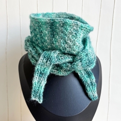 Handgestrickter Knotenschal Petrol Noppenmuster ca 11 x 100 cm