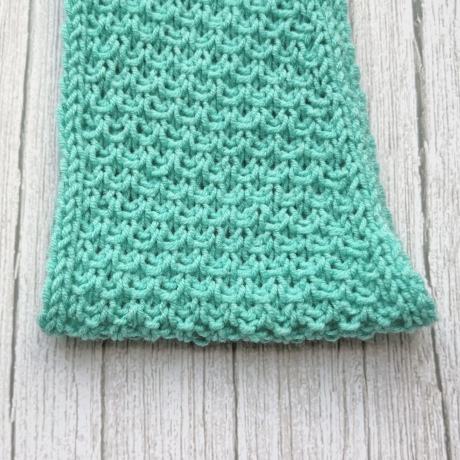 Mini Tuch Mint Knotenschal in Noppen gestrickt ca 12 x 105 cm