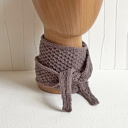 Knotenschal Taupe Minituch in Noppen gestrickt ca 12 x 105 cm