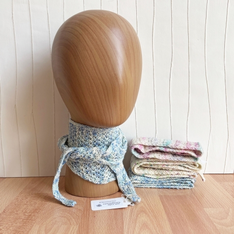 Mini Tuch Rosa gesprenkelt in Noppen gestrickt ca 11 x 110 cm