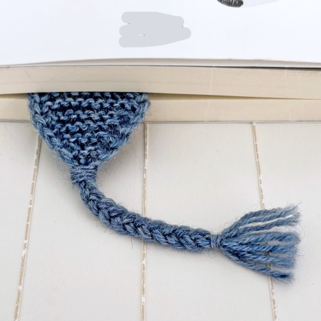 Lesezeichen Blau verschiedene Formen handgestrickt