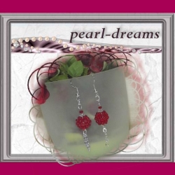 Wow Ohrringe mit einer Perlenkugel Wow Ohrringe mit einer Perlenkugel