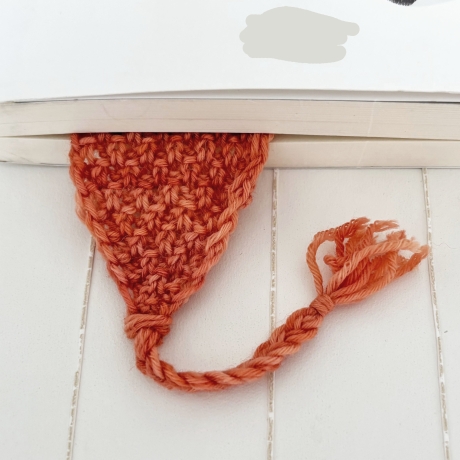 Lesezeichen Braun Brauntöne verschiedene Formen handgestrickt 