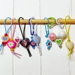 Maschenmarkierer Herzen Set mit 10 Stück bunte Dekoperlen