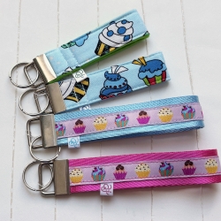 Schlüsselband Cupcakes Muffins Törtchen genäht ca 2,5 x 15 cm