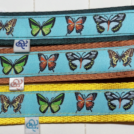Schlüsselband Schmetterlinge Borte auf Webband ca 2,5 x 15 cm