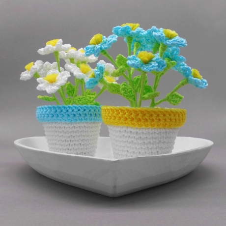 Häkelanleitung Blumen-Dekoration Blumenglück aus Wollresten
