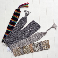Lesezeichen Grau Schwarz bunt verschiedene Formen handgestrickt 