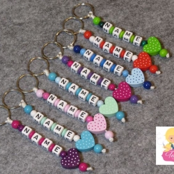 Schlüsselanhänger mit Namen aus Buchstabenwürfel