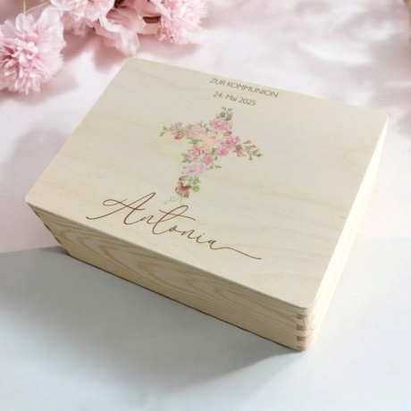 Personalisierte Erinnerungskiste zur Kommunion Taufe Konfirmation