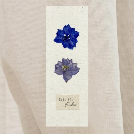 Zeit für Frieden • Lesezeichen mit gepressten Blumen 