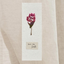 Zeit für Stille • Lesezeichen mit gepresster Blume 