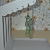 Handgefertigte Wellen-Ohrringe in Apatit-Optik – Polymer Clay