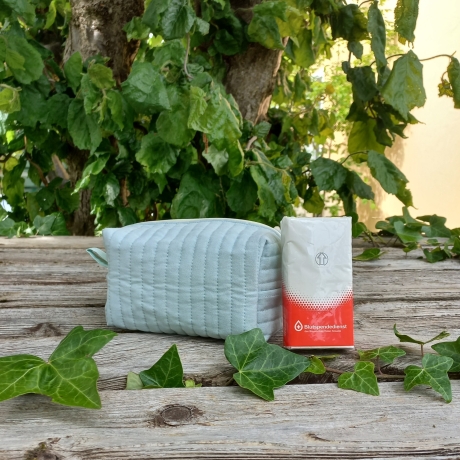 Kulturbeutel Boxy Bag Lindgrün gesteppt | Kosmetiktasche 