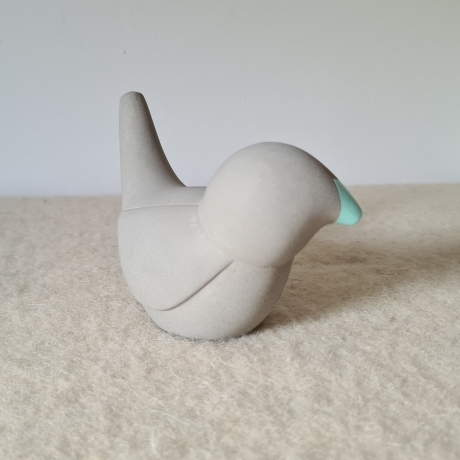 Vogel Figur / Vögelchen Beton bemalter Schnabel mint Deko-Objekt