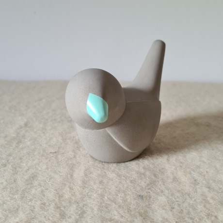 Vogel Figur / Vögelchen Beton bemalter Schnabel mint Deko-Objekt