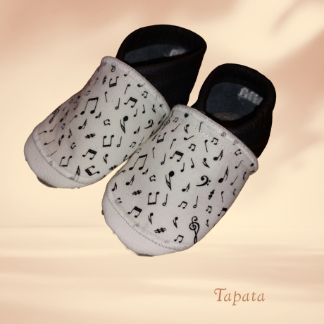 Babyschuhe personalisierbar mit Namen - Musik (Gr. 18-23)