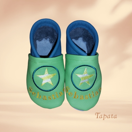 Babyschuhe, Lauflernschuhe personalisierbar  -  Grün Stern