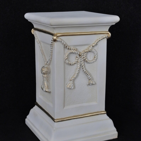 Eine schöne griechische Säule. 43 cm.