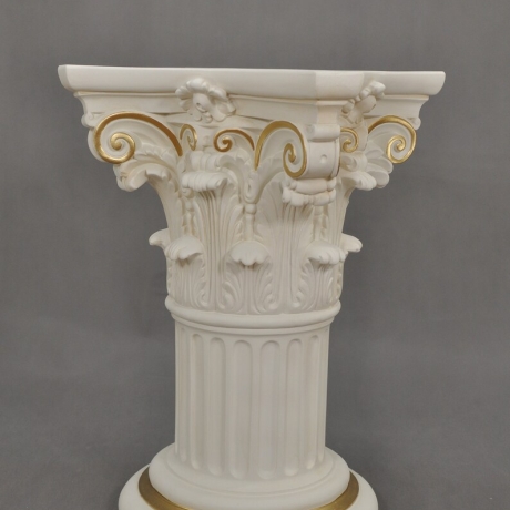 Wunderschöne, reich verzierte griechische Säule. 78 cm.