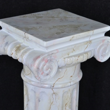 Griechische Säule. 85 cm.