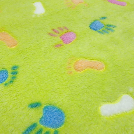 Stoff Microfleece Wellnessfleece Füße Hände Design grün bunt