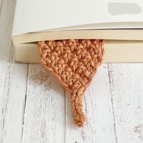 Lesezeichen Braun Brauntöne verschiedene Formen handgestrickt 