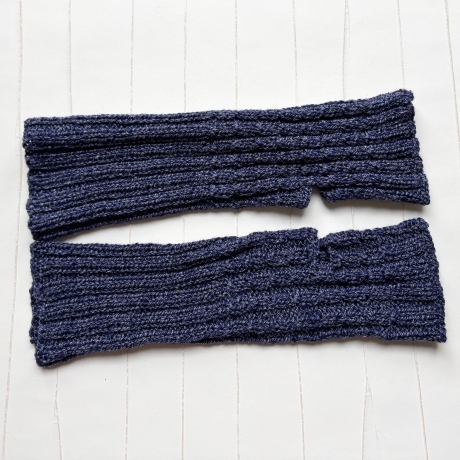 Handstulpen mit Daumenloch Blau gestrickt Umfang bis ca 26 cm