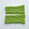 Kurze Handstulpen Apfelgrün Spiralmuster gestrickt Umfang ca 23cm