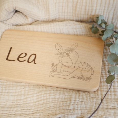 Schneidebrett mit süßem Rehkids, Vesperbrett