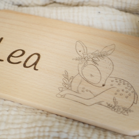 Schneidebrett mit süßem Rehkids, Vesperbrett