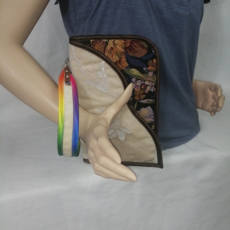 Handtasche Clutch blumen plüsch Unikat Upcycling Qualität Satin
