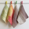 Kleines Spültuch mit Farbverlauf ca 17x17 cm handgestrickt