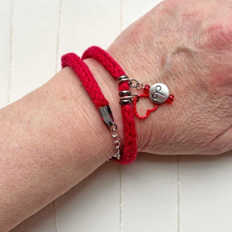 Armband Sternzeichen gestrickt Metallanhänger Länge ca 32 - 40cm