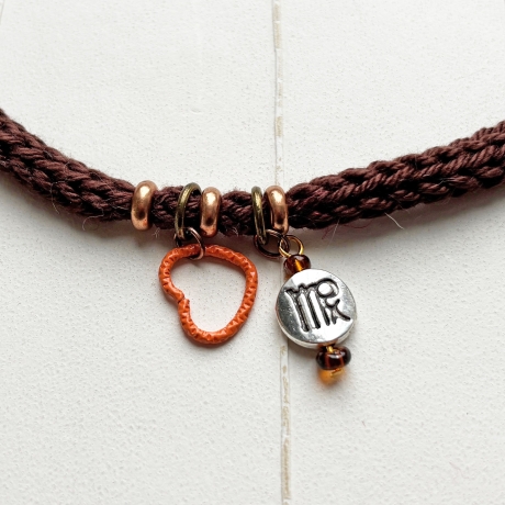 Armband Sternzeichen gestrickt Metallanhänger Länge ca 32 - 40cm