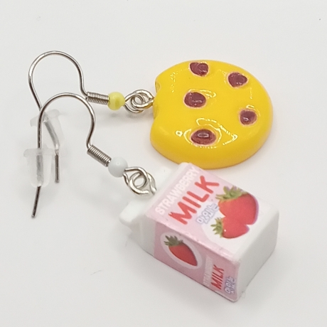 witzige Erdbeermilch + Schokokeks Ohrhänger Ohrringe Modeschmuck