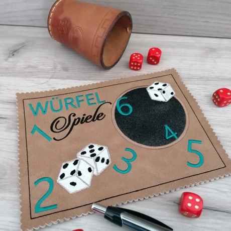 Würfel Mugrug   -  Stickdatei bei Michis Textilatelier