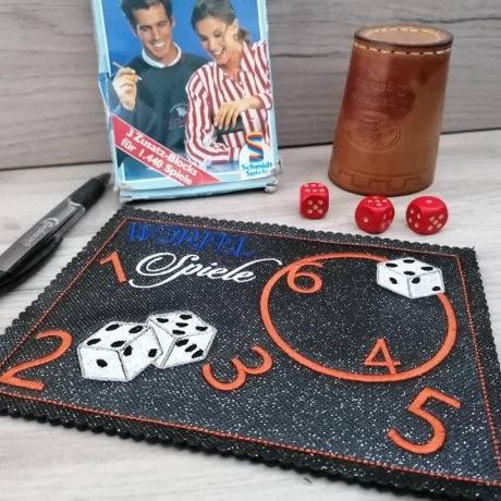 Würfel Mugrug   -  Stickdatei bei Michis Textilatelier